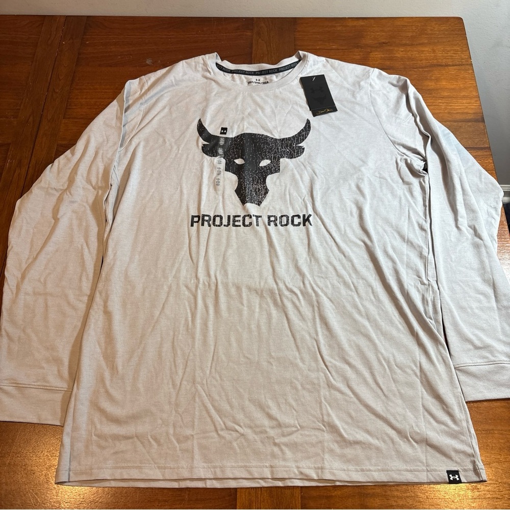 Under Armour 1374847 Men's UA Project Rock Brahma Bull Long Sleeve Shirt XXL